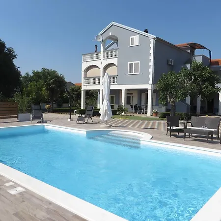 Banic Apartments With Pool Biograd Na Moru Room photo