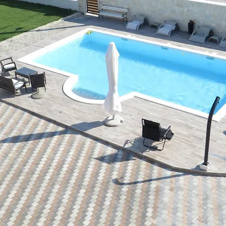 Banic Apartments With Pool Biograd Na Moru Room photo
