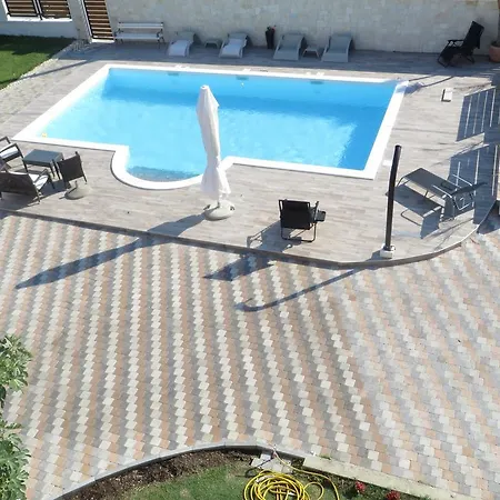 Banic Apartments With Pool Biograd Na Moru Room photo