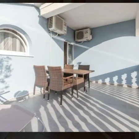 Banic Apartments With Pool Biograd Na Moru Room photo