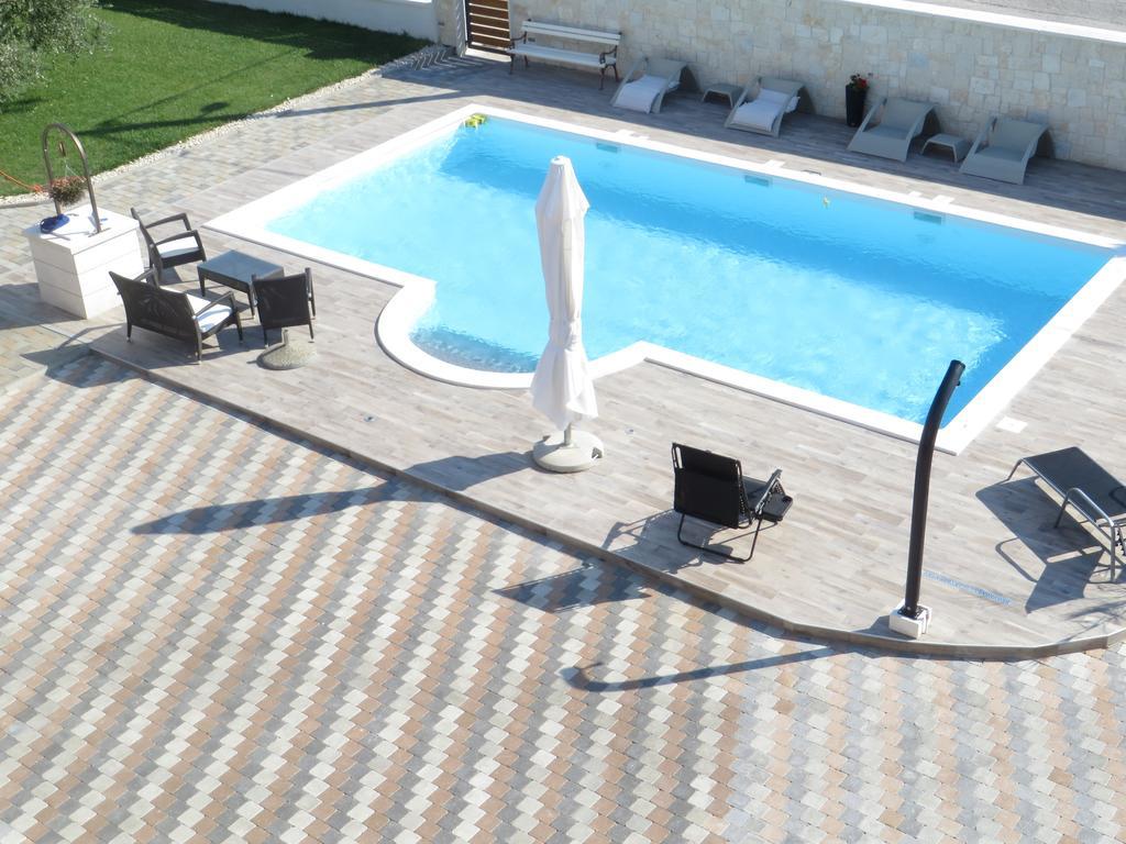 Banic With Pool Biograd Na Moru