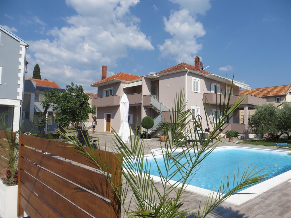 Banic With Pool Biograd Na Moru