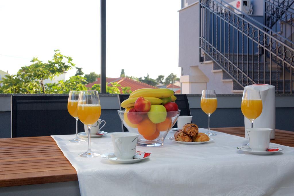 Apartment Banic With Pool Biograd Na Moru