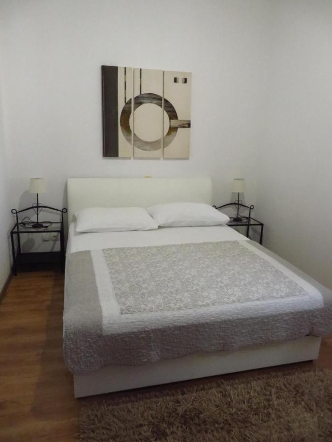 Apartment Banic With Pool *