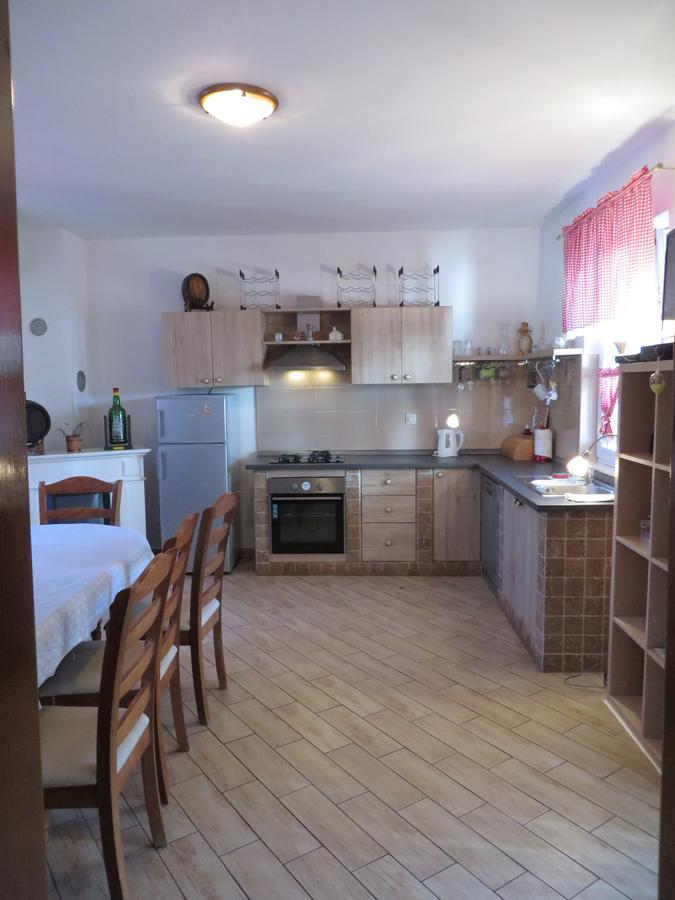 Apartmán Banic With Pool Biograd Na Moru